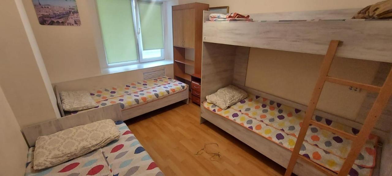 Family Hostel Alma-Ata Buitenkant foto